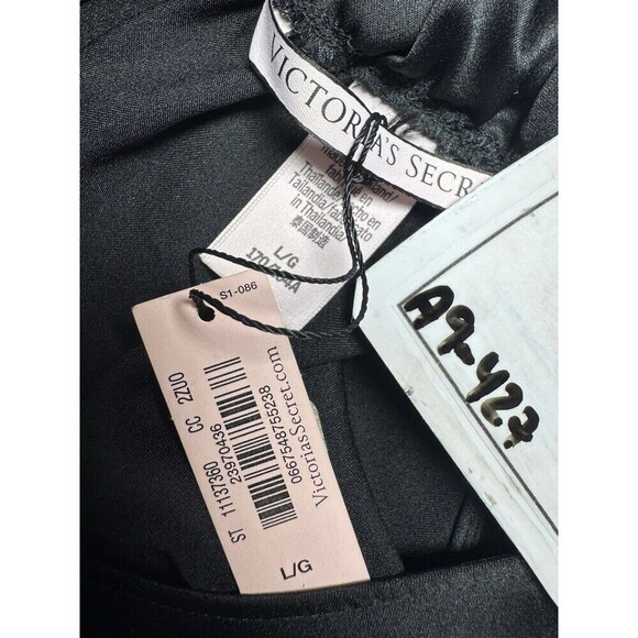 Victoria's Secret Black Satin Sleeveless Romper LARGE - Picture 10 of 10